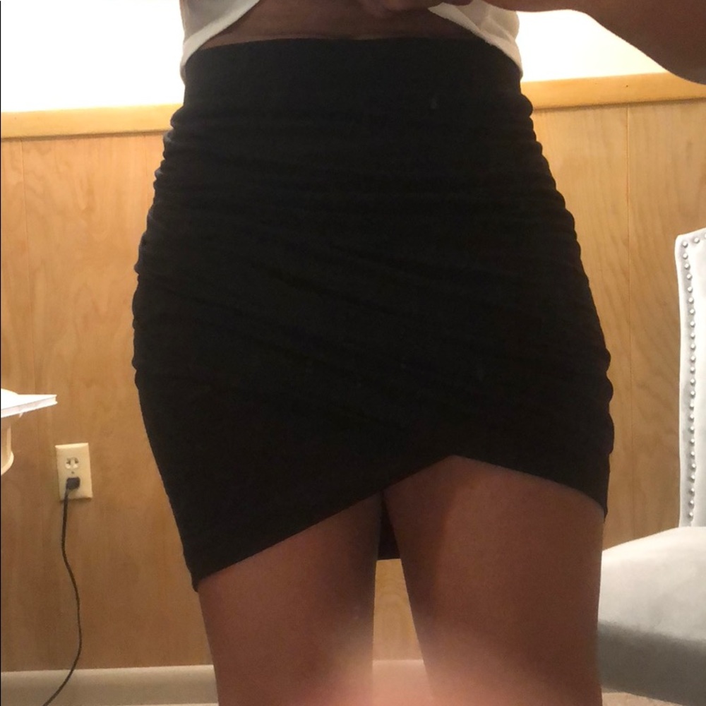 Black stretch skirt